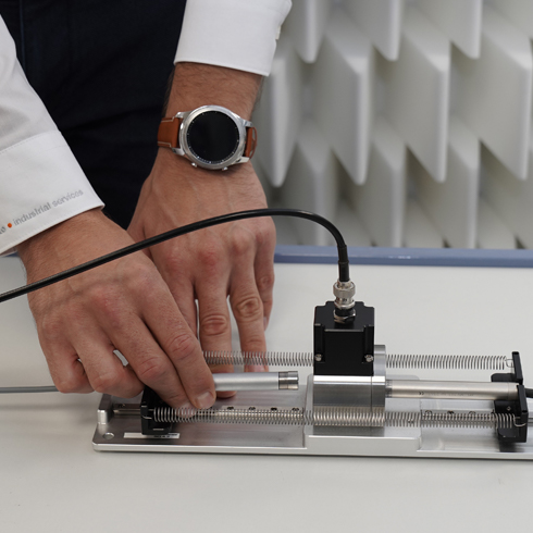 Calibración de los instrumentos de medición en la cámara de presión