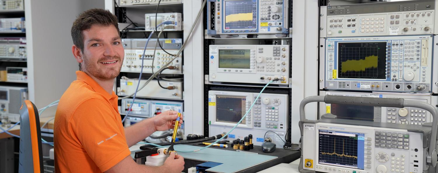 Calibración acreditada de instrumentos de medida eléctricos Calibración independiente del fabricante de equipos eléctricos